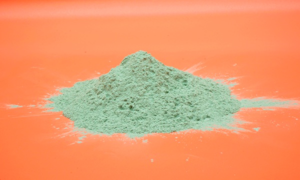 如何選擇合適的綠碳化硅微粉？